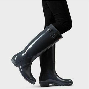 SOLD Hunter Original Tour Gloss Packable Rain Boot
